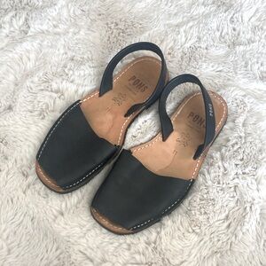 Pons Women’s Sandals